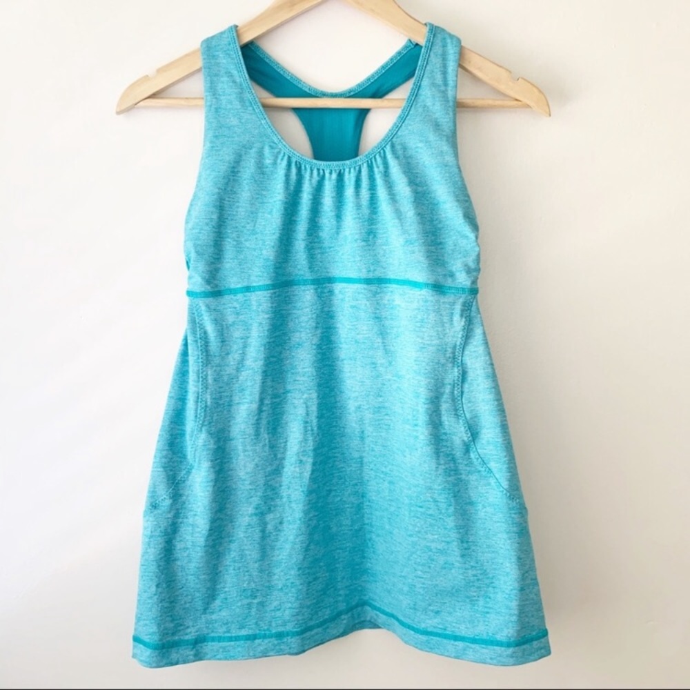 Lululemon tank with built in bra
